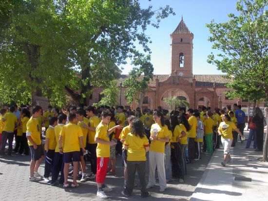 SE INICIA LA SEMANA DE LA SALUD Y LA ACTIVIDAD FÍSICA CON UNA JORNADA DE ORIENTACIÓN EN LA SANTA DONDE PARTICIPAN 180 ESCOLARES DEL MUNICIPIO, Foto 2