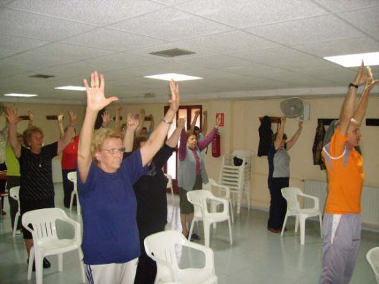 ARRANCA EL PROGRAMA ESPECIAL DE ACTIVIDADES DEPORTIVAS EN EL CENTRO MUNICIPAL DE PERSONAS MAYORES CON LA PARTCIPACIÓN DE UNA VEINTENA DE SOCIOS (2008), Foto 4