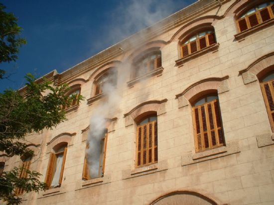CUERPOS DE EMERGENCIAS Y SEGURIDAD REALIZAN SIMULACRO INCENDIO COLEGIO “LA MILAGROSA” DE TOTANA EVACUANDO MÁS DE 600 ALUMNOS , Foto 3