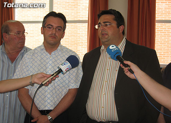 LOS CONCEJALES DE NUEVAS TECNOLOGÍAS Y SERVICIOS AL CIUDADANO INAUGURAN EL NUEVO SERVICIO TELECENTRO EN EL CENTRO MUNICIPAL DE PERSONAS MAYORES, Foto 4