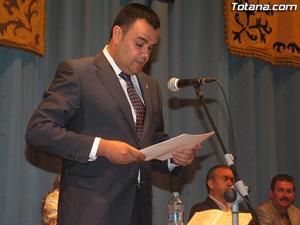 DISCURSO DE INVESTIDURA EN EL ACTO INSTITUCIONAL DEL NUEVO ALCALDE DE TOTANA EN LA TOMA DE POSESIÓN DE LA NUEVA CORPORACIÓN MUNICIPAL, Foto 2