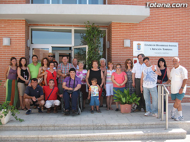 EL SERVICIO DE APOYO PSICOSOCIAL SE DESPIDE DE SUS ALUMNOS DURANTE LOS MESES DE VERANO CON LA CLAUSURA DE LAS CLASES QUE SE IMPARTEN EN EL CENTRO, Foto 1