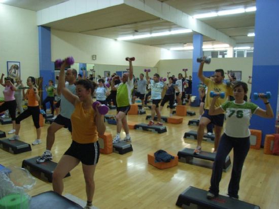 CERCA DE 800 PERSONAS SE INSCRIBEN EN LOS PROGRAMAS DE “ESCUELAS DEPORTIVAS” Y “ACTIVIDADES DEPORTIVAS PARA ADULTOS” PUESTOS EN MARCHA POR LA CONCEJALÍA DE DEPORTES (2007), Foto 1