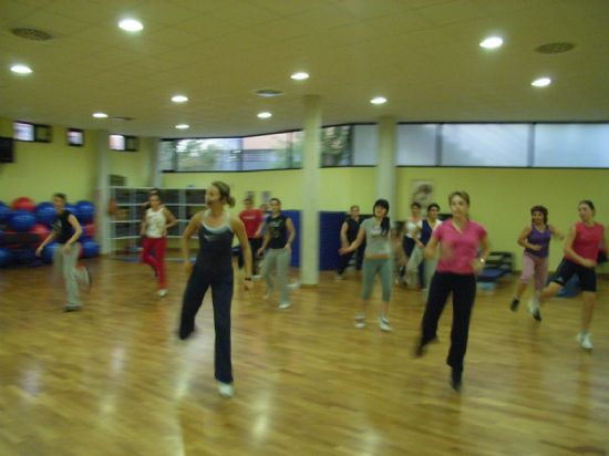 CERCA DE 800 PERSONAS SE INSCRIBEN EN LOS PROGRAMAS DE “ESCUELAS DEPORTIVAS” Y “ACTIVIDADES DEPORTIVAS PARA ADULTOS” PUESTOS EN MARCHA POR LA CONCEJALÍA DE DEPORTES (2007), Foto 2