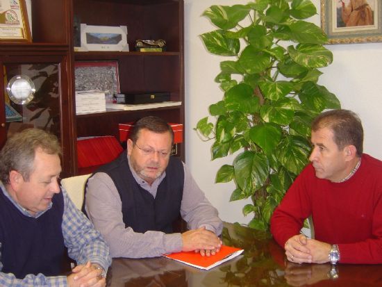 ALCALDE SE REÚNE CON SECRETARIO REGIONAL UGT ABORDAR CUESTIONES RELACIONADAS CON MUNICIPIO TOTANA , Foto 1