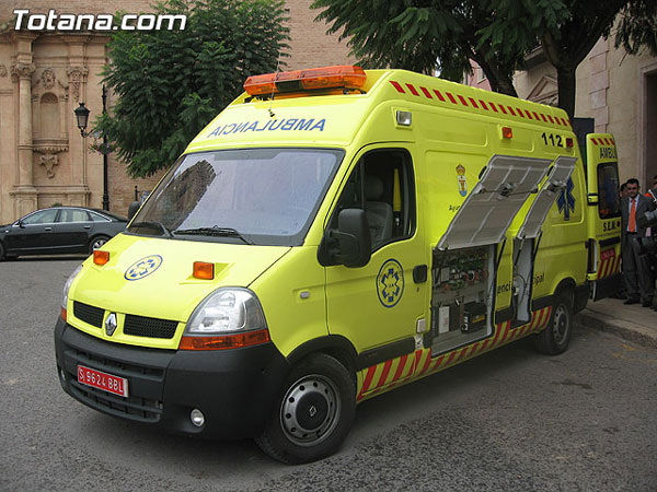 TOTANA CUENTA DESDE HOY CON UNA NUEVA AMBULANCIA PARA ATENDER LAS URGENCIAS DEL MUNICIPIO (2006), Foto 1