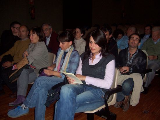 LA MURCIANA CONCHI COLL JARA OFRECIÓ UN CONCIERTO DE GUITARRÁ CON UN AMPLIO REPERTORIO MUSICAL EN EL CENTRO SOCIOCULTURAL “LA CÁRCEL” (2007), Foto 2