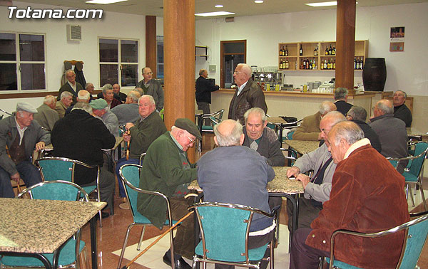 FINALIZADAS LAS REFORMAS DE LA CAFETERÍA DEL CENTRO DE PERSONAS MAYORES DE LA LOCALIDAD , Foto 2