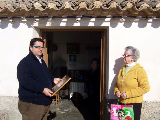 EL AYUNTAMIENTO RINDE UN HOMENAJE A LAS DOS VECINAS CENTENARIAS MAYORES DEL MUNICIPIO ÁGUEDA CRESPO Y DOLORES MELLADO, DE 103 Y 101 AÑOS REPECTIVAMENTE, Foto 2