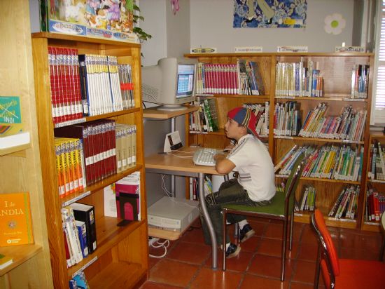 LA BIBLIOTECA MUNICIPAL REGISTRA 4.500 SOCIOS SIENDO LOS MAYORES USUARIOS LOS NIÑOS Y JÓVENES CON EDADES COMPRENDIDAS ENTRE LOS 4 Y 16 AÑOS, Foto 7