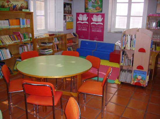LA BIBLIOTECA MUNICIPAL REGISTRA 4.500 SOCIOS SIENDO LOS MAYORES USUARIOS LOS NIÑOS Y JÓVENES CON EDADES COMPRENDIDAS ENTRE LOS 4 Y 16 AÑOS, Foto 8