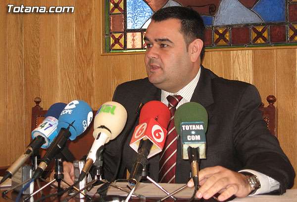 EL PP ASEGURA QUE LOS EMBALSES DEL SEGURA NO LLEGAN AL 15 POR CIENTO MIENTRAS EL EBRO ARROJA MILLONES DE METROS CÚBICOS DE AGUA AL MAR, Foto 1