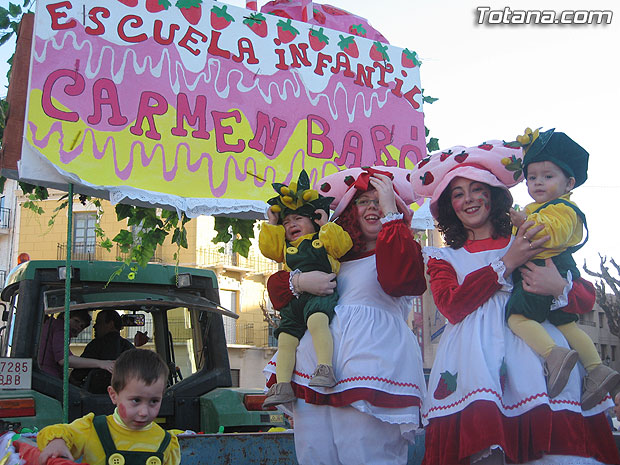 MÁS DE 2.500 PERSONAS HAN DESFILADO EN EL CARNAVAL INFANTIL Y UN MILLAR LO HARÁN ESTE SÁBADO EN EL DESFILE DE ADULTOS DE TOTANA, Foto 1