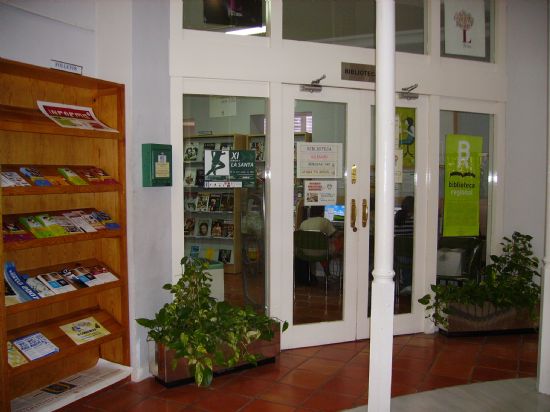 LA BIBLIOTECA MUNICIPAL DE TOTANA CUENTA CON ACCESO GRATUITO PARA SUS USUARIOS A LA BASE DE DATOS DE LEGISLACIÓN “ARANZADI”, Foto 2