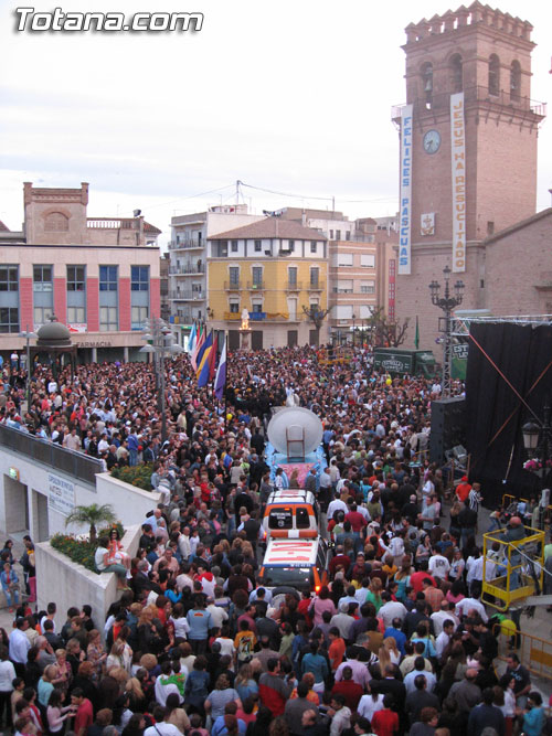 MILES DE PERSONAS DISFRUTAN DE LA MÚSICA Y AMBIENTE DE LA FIESTA SARDINERA EN LAS CALLES DE TOTANA, DESDE DONDE PARTIRÁ ESTE AÑO LA SARDINA AL ENTIERRO DE LAS FIESTAS DE PRIMAVERA, Foto 1