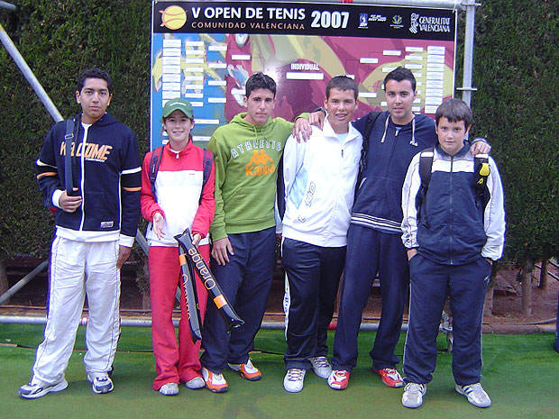 ALUMNOS DEL CLUB TENIS TOTANA VISITAN EL TORNEO ATP DE VALENCIA, Foto 1