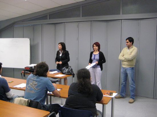 INAUGURAN EL CURSO “BÁSICO DE PREVENCIÓN DE RIESGOS LABORALES”, EN EL CENTRO DE DESARROLLO LOCAL, DIRIGIDO A EMPRESARIOS AUTÓNOMOS Y TRABAJADORES DE PYMES, Foto 2