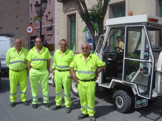LA CONCEJALÍA SERVICIOS A LA CIUDAD REFUERZA SERVICIO LIMPIEZA VIARIA CON UN NUEVO TURNO DE TARDES Y LA INCORPORACIÓN DE MÁS PERSONAL Y NUEVA MAQUINARIA , Foto 1