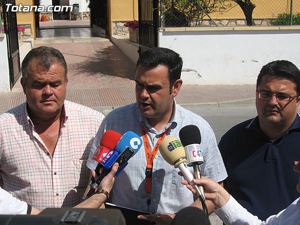 EL PP OFRECIÓ UNA RUEDA DE PRENSA PARA INFORMAR DE LOS PUNTOS MÁS IMPORTANTES DE SU PROGRAMA ELECTORAL EN MATERIA DE SEGURIDAD CIUDADANA Y TRÁFICO, Foto 2