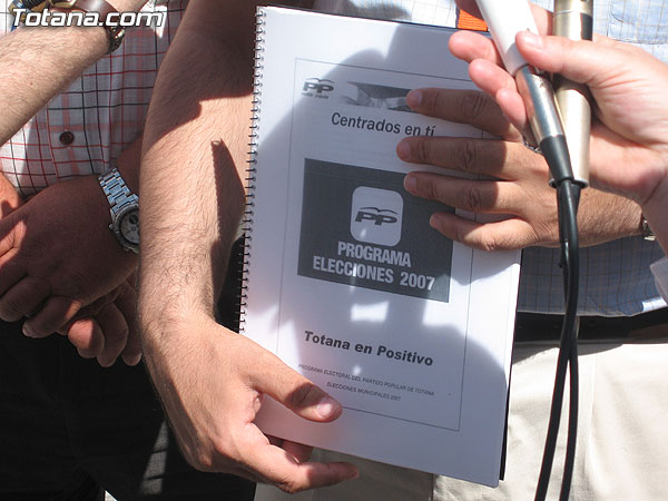 EL PP OFRECIÓ UNA RUEDA DE PRENSA PARA INFORMAR DE LOS PUNTOS MÁS IMPORTANTES DE SU PROGRAMA ELECTORAL EN MATERIA DE SEGURIDAD CIUDADANA Y TRÁFICO, Foto 3