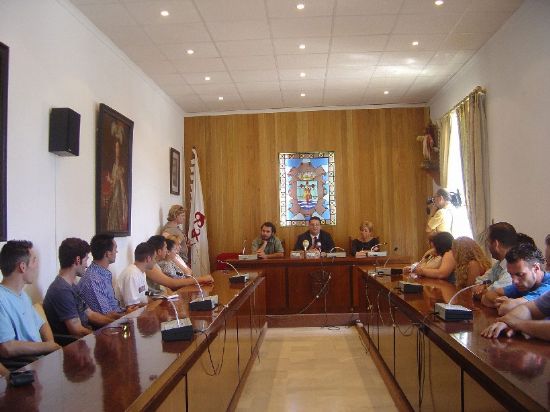 UN GRUPO DE PERSONAS DEL CENTRO PENITENCIARIO DE SANGONERA LA VERDE VISITA TOTANA CON MOTIVO DEL AÑO JUBILAR EULALIENSE , Foto 1