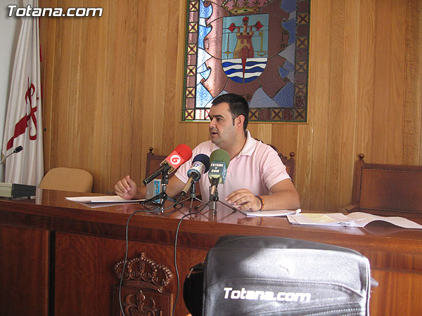 EL PORTAVOZ DEL GOBIERNO MUNICIPAL, JOSÉ MARTÍNEZ ANDREO, OFRECIÓ UNA RUEDA DE PRENSA PARA INFORMAR SOBRE LOS ACUERDOS MÁS IMPORTANTES APORTADOS  EN LA ÚLTIMA JUNTA DE GOBIERNO LOCAL, Foto 2