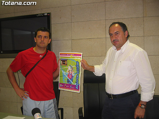 EL PROGRAMA DE DEPORTE ESCOLAR 2007-08 DE TOTANA ES EL ÚNICO DE LA REGIÓN DE MURCIA QUE OFERTA ACTIVIDADES GRAUITAS DURANTE TODO EL AÑO, Foto 1