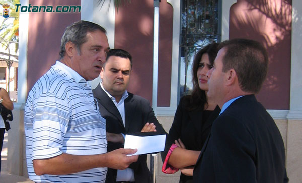 Los Mariachis presentaron su primer CD de canciones tradicionales: Totana de mi querer, Foto 2