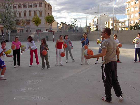 LA CONCEJALÍA DE DEPORTES PONE EN MARCHA EN TODOS LOS COLEGIOS LAS ACTIVIDADES DEL PROGRAMA DE DEPORTE ESCOLAR, Foto 3