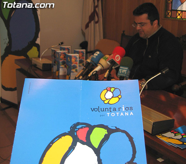 EL CONCEJAL DE PARTICIPACIÓN CIUDADANA PRESENTA EL PROYECTO PARA LA PROMOCIÓN Y DINAMIZACIÓN DEL VOLUNTARIADO EN TOTANA , Foto 1