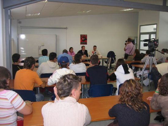 LA CONCEJALÍA DE EMPLEO PROGRAMA UNA SERIE DE ACTIVIDADES COMPLEMENTARIAS EN EL PROGRAMA DE OPERARIO DE FONTANERÍA   , Foto 1