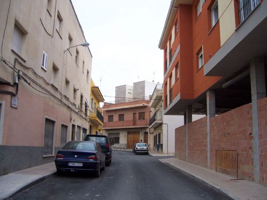 FINALIZAN LAS OBRAS DE INSTALACIÓN DEL COLECTOR DE PLUVIALES Y SUSTITUCIÓN EN LA RED DE SANEAMIENTO, AGUA POTABLE Y ARREGLO DE ACERAS EN LAS CALLES BARBADOS Y EL SALVADOR (2008), Foto 1