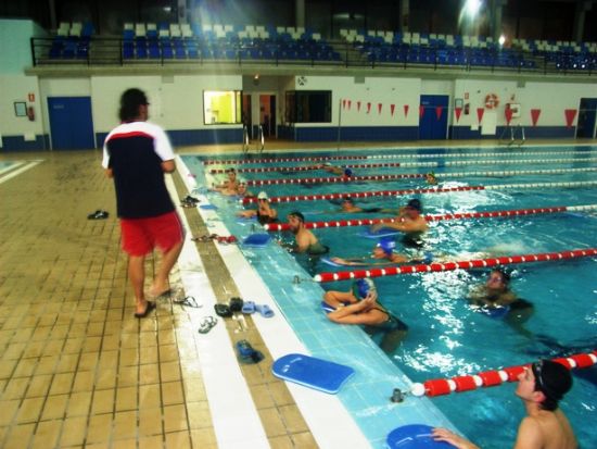 EL SEMINARIO DE “LOS CUATRO ESTILOS DE NATACIÓN”, ORGANIZADO POR LA CONCEJALÍA DE DEPORTES DURANTE ESTE FIN DE SEMANA, HA CONTADO CON UNA VEINTENA DE ALUMNOS PROCEDENTES DE ALHAMA, LIBRILLA Y TOTANA (2008), Foto 4