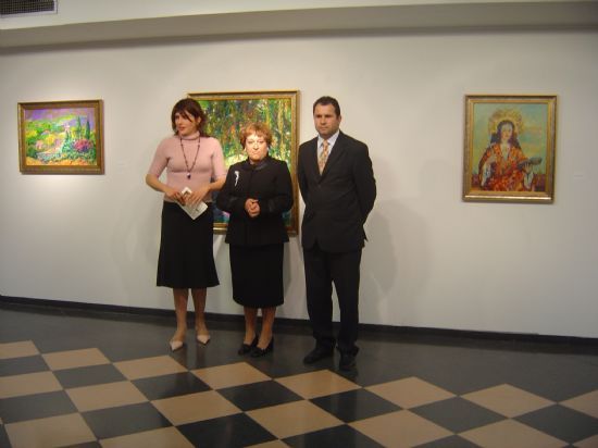 EL PROGRAMA CULTURAL TOTANA EN PRIMAVERA COMIENZA CON LA PRESENTACIÓN DEL LIBRO DE CATY PARRA Y LA EXPOSICIÓN DE PINTURA VÉRTICES CROMÁTICOS, Foto 1