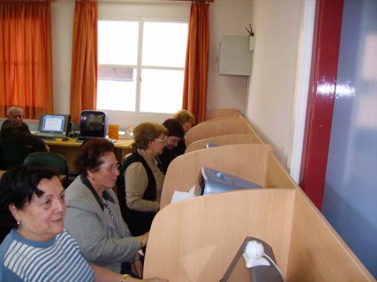 SE INCREMENTAN LAS PLAZAS DEL CURSO DE INFORMÁTICA IMPARTIDO EN EL CENTRO MUNICIPAL DE PERSONAS MAYORES, Foto 1