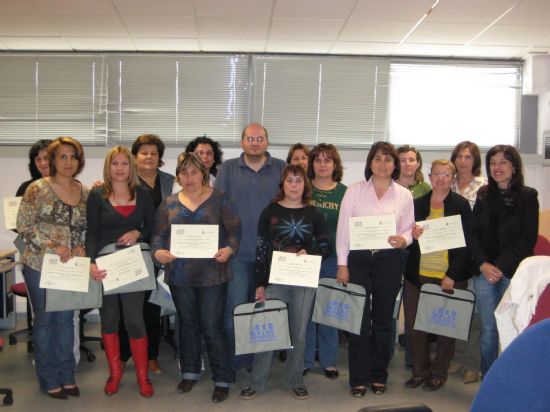 SE CLAUSURA EL CURSO “PROCESADOR DE TEXTOS WORD Y HOJA DE CALCULO EXCEL” IMPARTIDO EN EL ALA DEL CENTRO DESARROLLO LOCAL, Foto 1