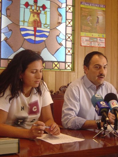 CONCEJALÍA DE DEPORTES ORGANIZA 24 HORAS FÚTBOL-SALA LOS DÍAS 25 Y 26 DE JUNIO PABELLÓN MUNICIPAL , Foto 1