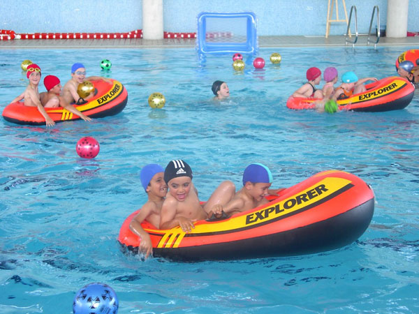 SE CLAUSURAN LOS CURSOS DE NATACIÓN INFANTILES DE LA PISCINA MUNICIPAL CUBIERTA, Foto 5