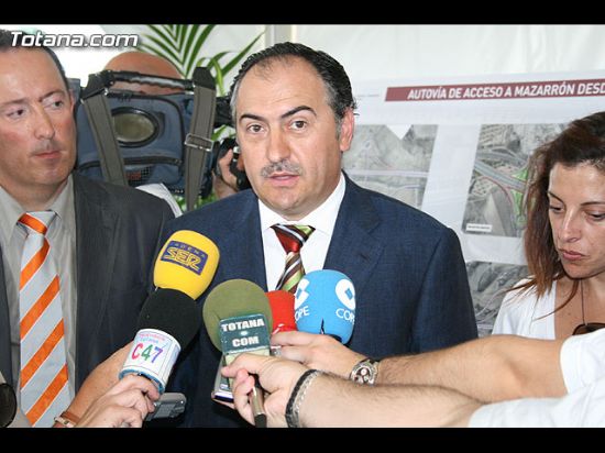 EL AYUNTAMIENTO DE TOTANA ASEGURA QUE CIENTOS DE VEHÍCULOS CIRCULAN CON TOTAL NORMALIDAD POR LA AUTOVÍA ABIERTA AL TRÁFICO CON TODAS LAS GARANTÍAS DE SEGURIDAD PARA LOS CONDUCTORES, Foto 1