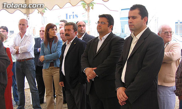 ALCALDE Y CONCEJAL DE INDUSTRIA INAUGURAN SISTEMA DE IMPULSIÓN DE LAS AGUAS RESIDUALES DEL POLÍGONO INDUSTRIAL “EL SALADAR” A LA ESTACIÓN DEPURADORA DE TOTANA, Foto 2