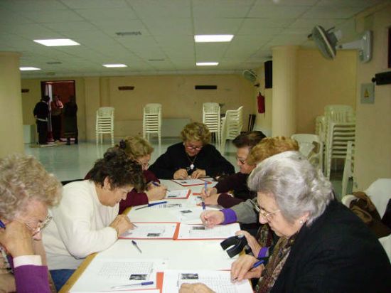 EL CENTRO MUNICIPAL DE PERSONAS MAYORES INICIA LAS ACTIVIDADES Y TALLERES ORGANIZADOS CON LA PARTICIPACIÓN DE MÁS DE 200 SOCIOS Y PROGRAMA UN VIAJE A ITALIA PARA EL 6 DE NOVIEMBRE (2007), Foto 3