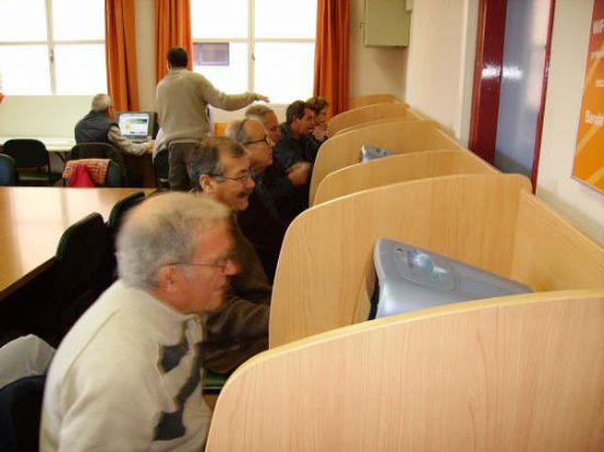 EL CENTRO MUNICIPAL DE PERSONAS MAYORES INICIA LAS ACTIVIDADES Y TALLERES ORGANIZADOS CON LA PARTICIPACIÓN DE MÁS DE 200 SOCIOS Y PROGRAMA UN VIAJE A ITALIA PARA EL 6 DE NOVIEMBRE (2007), Foto 4