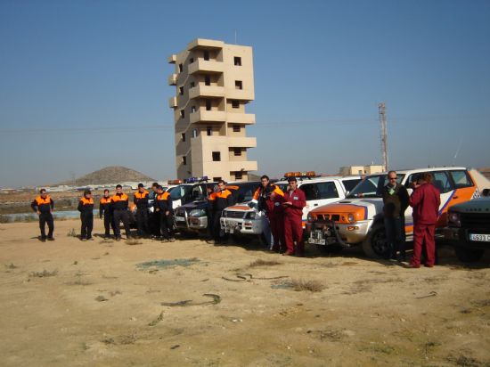 VOLUNTARIOS DE PROTECCIÓN CIVIL EN TOTANA PARTICIPAN EN UN CURSO BÁSICO SOBRE LA CONDUCCIÓN ESPECIALIZADA DE VEHÍCULOS TODOTERRENO, Foto 2