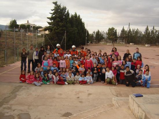 VOLUNTARIOS DE PROTECCIÓN CIVIL DE TOTANA REALIZAN SIMULACRO EVACUACIÓN COLEGIO PÚBLICO DE ALEDO, Foto 3