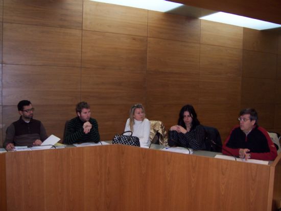 TÉCNICOS DE TURISMO DE LOS AYUNTAMIENTOS QUE INTEGRAN LA MANCOMUNIDAD TURÍSTICA DE SIERRA ESPUÑA SE REÚNEN PARA REALIZAR UN BALANCE DEL PRESENTE EJERCICIO Y PROPONER ACTUACIONES PARA EL PRÓXIMO AÑO 2008, Foto 2