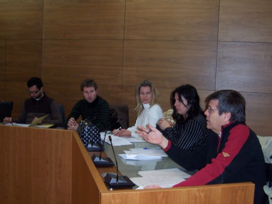 TÉCNICOS DE TURISMO DE LOS AYUNTAMIENTOS QUE INTEGRAN LA MANCOMUNIDAD TURÍSTICA DE SIERRA ESPUÑA SE REÚNEN PARA REALIZAR UN BALANCE DEL PRESENTE EJERCICIO Y PROPONER ACTUACIONES PARA EL PRÓXIMO AÑO 2008, Foto 4