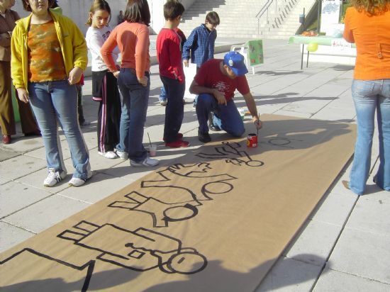 EL COLECTIVO “EL CANDIL” Y LA CONCEJALÍA DE EDUCACIÓN PONEN EN FUNCIONAMIENTO CUATRO NUEVOS GRUPOS DE REFUERZO EDUCATIVO, Foto 1