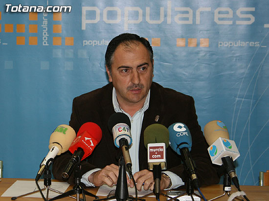 EL GRUPO POPULAR ACUSA A IU DE CONTINUAR “MANIPULANDO E INTOXICANDO” SOBRE EL CENTRO SOCIAL DE LÉBOR, CUYA CONSTRUCCIÓN ESTÁ FINANCIADA CON FONDOS PROPIOS DEL AYUNTAMIENTO Y SERÁ INAUGURADO ESTE VERANO, Foto 1