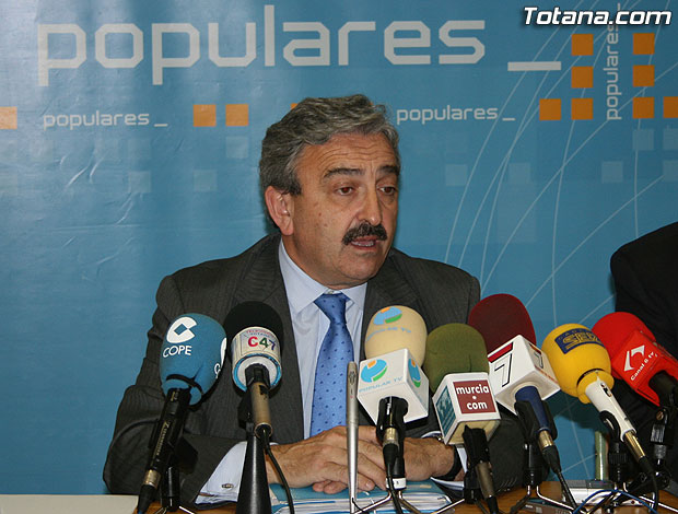 ANDRÉS AYALA ASEGURA EN TOTANA QUE EL PARTIDO POPULAR RECUPERARÁ EL CONCEPTO DE LA ALTA VELOCIDAD PARA CONECTAR MURCIA CON MADRID “EN APROXIMADAMENTE 1 HORA Y 35 MINUTOS”, Foto 2