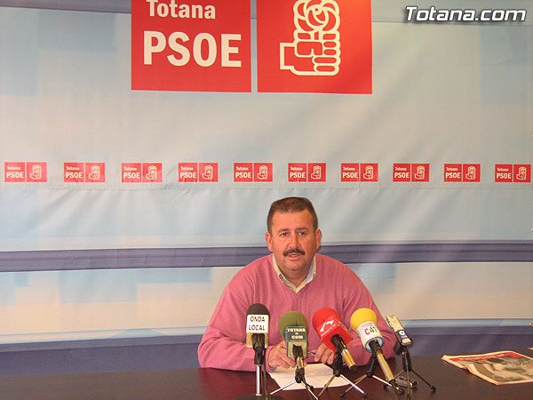EL PSOE OFRECIÓ UNA RUEDA DE PRENSA PARA DAR CUENTA DE LOS INCLUMPLIMIENTOS DEL PP DE SU PROGRAMA ELECTORIAL EN MATERIA DE MEDIO AMBIENTE, Foto 1